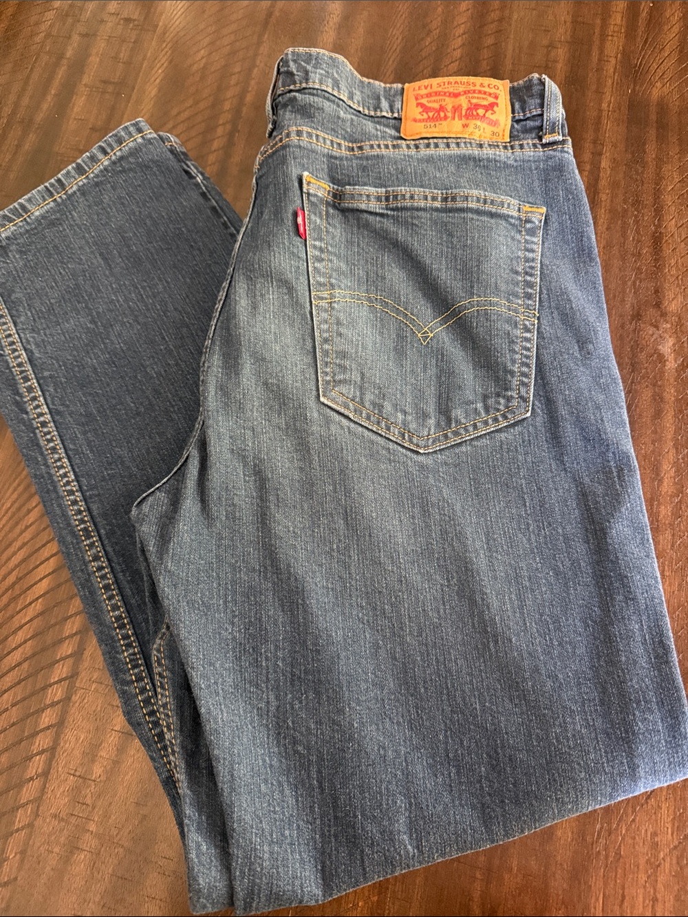 Levi's Men's Medium Blue Straight-Leg Jeans Style 514